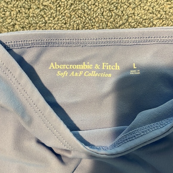 Women’s cute crop top. 1859 - Picture 3 of 5